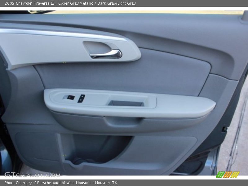 Cyber Gray Metallic / Dark Gray/Light Gray 2009 Chevrolet Traverse LS