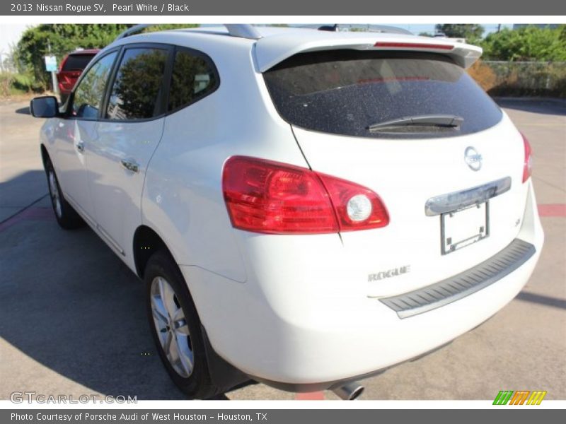 Pearl White / Black 2013 Nissan Rogue SV