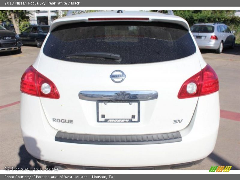 Pearl White / Black 2013 Nissan Rogue SV
