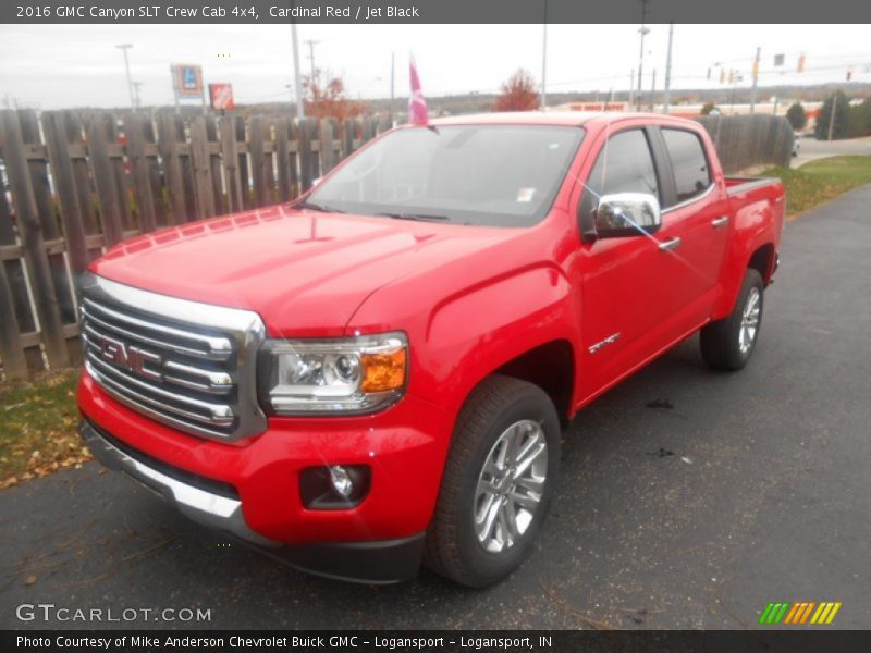 Front 3/4 View of 2016 Canyon SLT Crew Cab 4x4