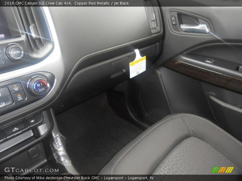Copper Red Metallic / Jet Black 2016 GMC Canyon SLE Crew Cab 4x4