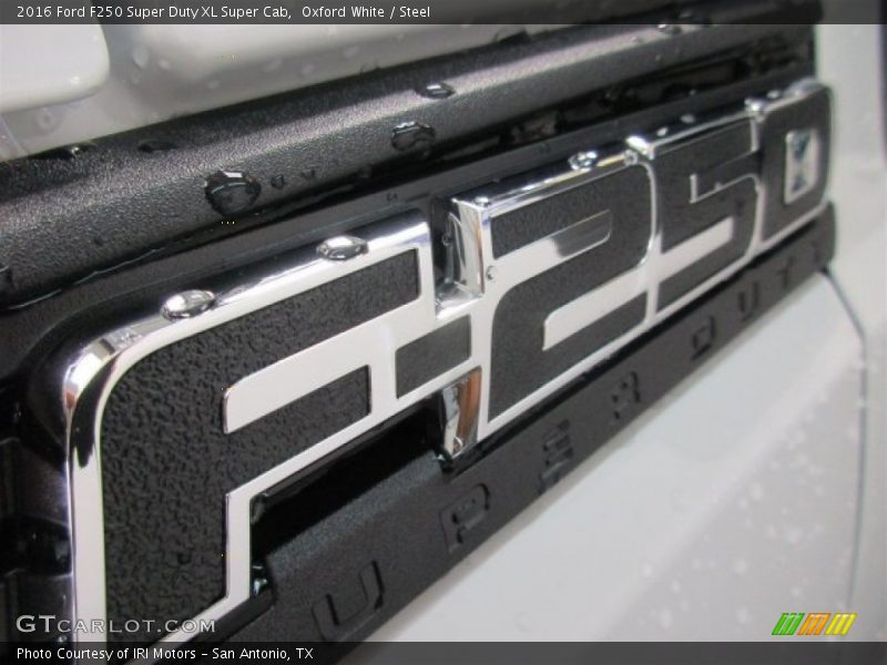  2016 F250 Super Duty XL Super Cab Logo