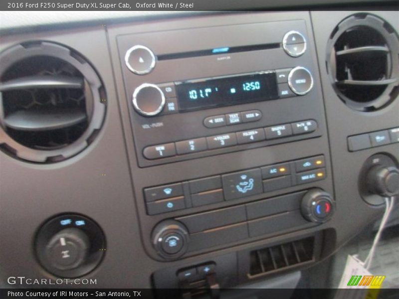 Oxford White / Steel 2016 Ford F250 Super Duty XL Super Cab