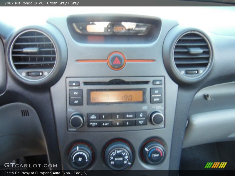 Urban Gray / Gray 2007 Kia Rondo LX V6