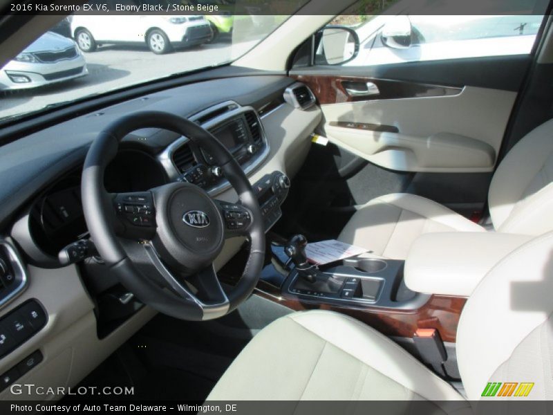 Ebony Black / Stone Beige 2016 Kia Sorento EX V6