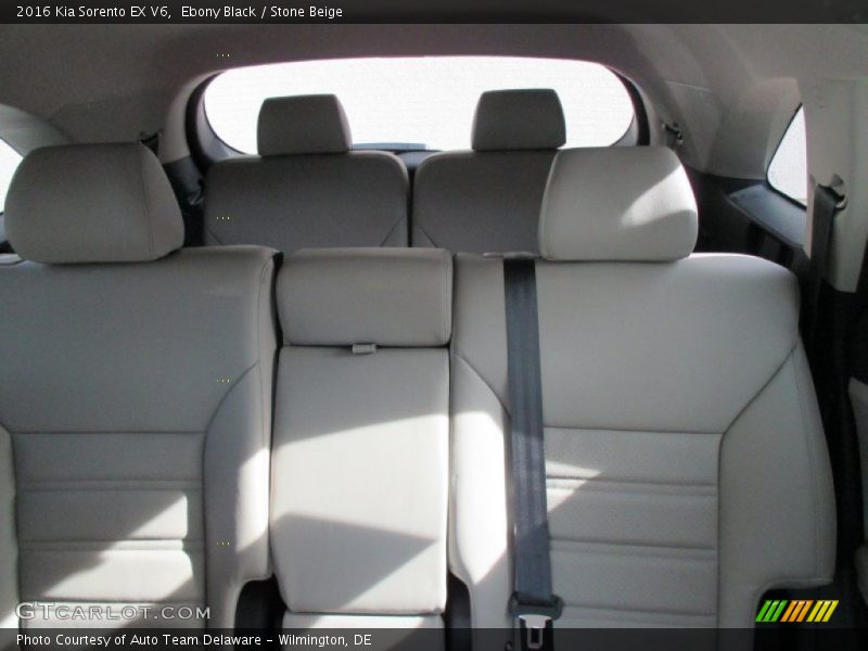 Ebony Black / Stone Beige 2016 Kia Sorento EX V6