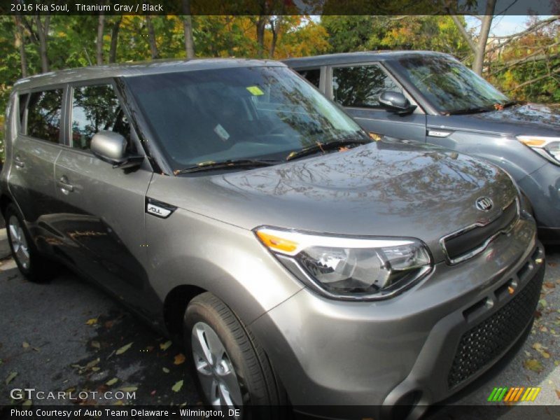Titanium Gray / Black 2016 Kia Soul