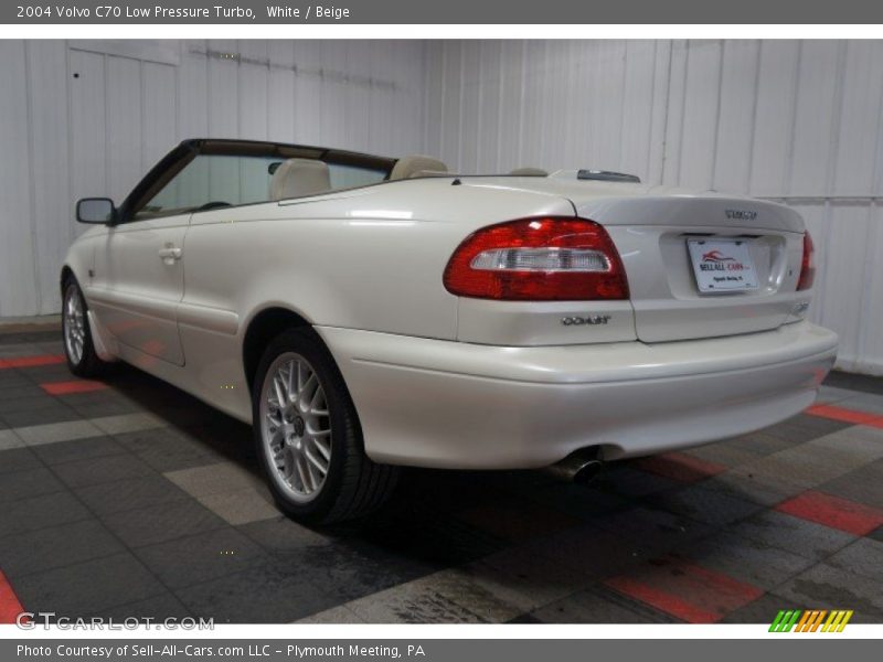 White / Beige 2004 Volvo C70 Low Pressure Turbo