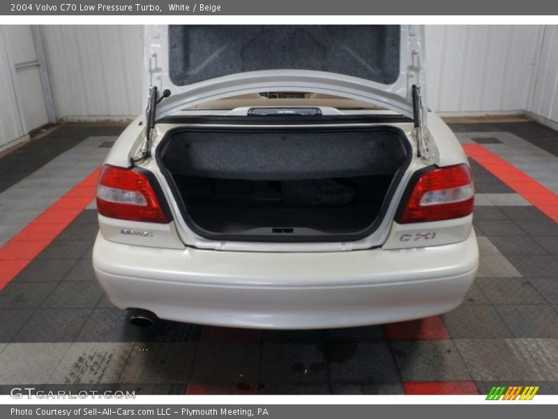 White / Beige 2004 Volvo C70 Low Pressure Turbo