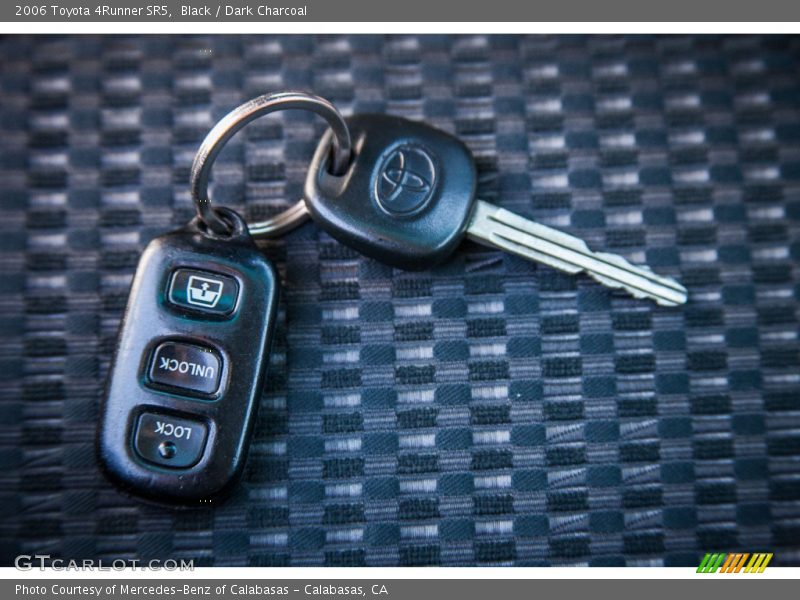 Keys of 2006 4Runner SR5
