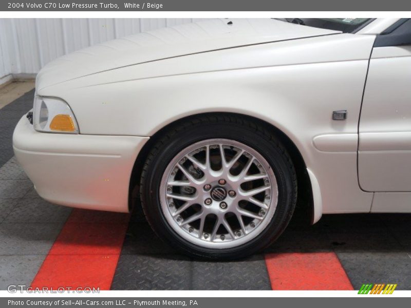 White / Beige 2004 Volvo C70 Low Pressure Turbo