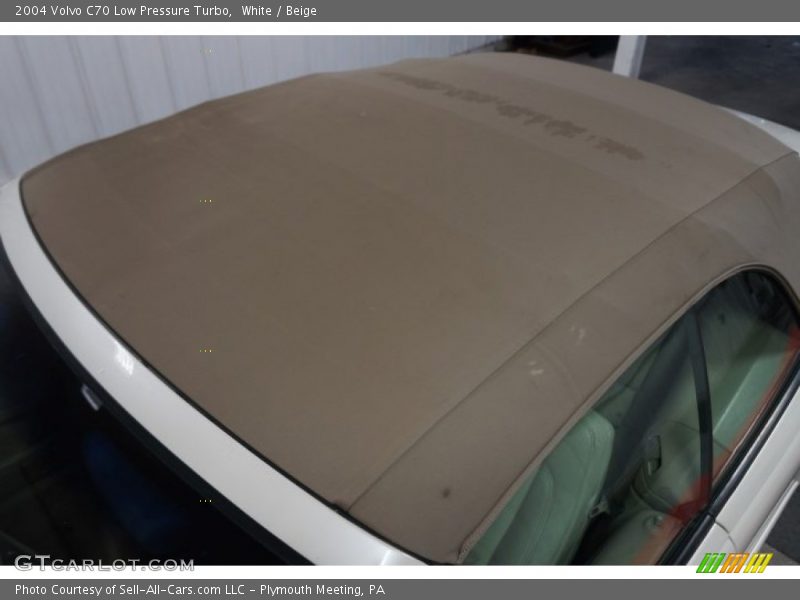 White / Beige 2004 Volvo C70 Low Pressure Turbo