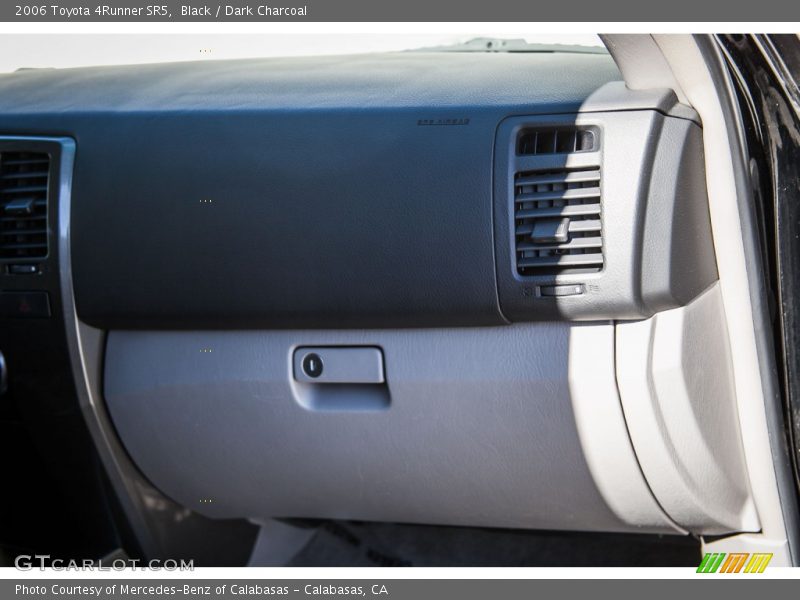 Black / Dark Charcoal 2006 Toyota 4Runner SR5