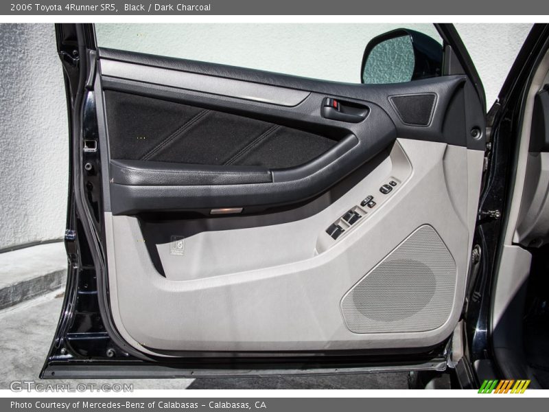Black / Dark Charcoal 2006 Toyota 4Runner SR5