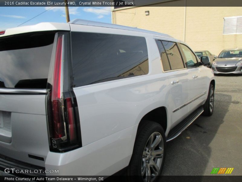 Crystal White Tricoat / Jet Black 2016 Cadillac Escalade ESV Luxury 4WD