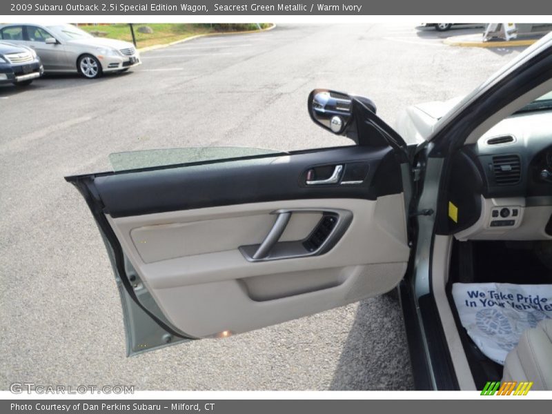 Seacrest Green Metallic / Warm Ivory 2009 Subaru Outback 2.5i Special Edition Wagon