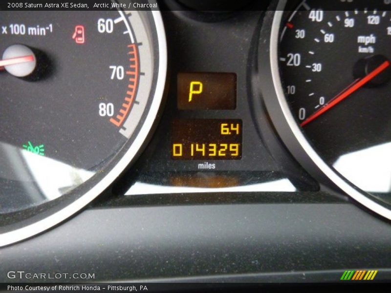 Arctic White / Charcoal 2008 Saturn Astra XE Sedan