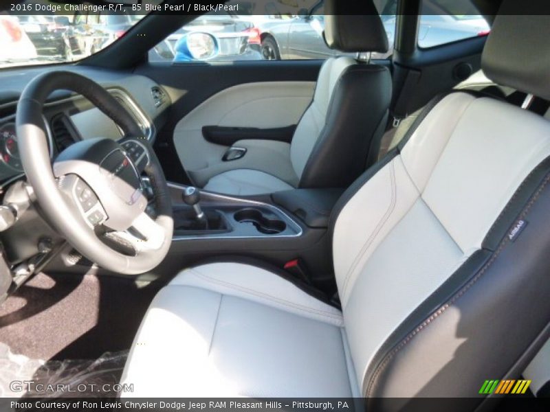  2016 Challenger R/T Black/Pearl Interior