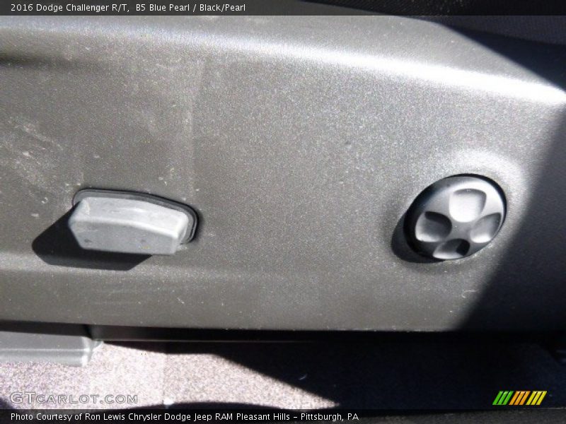 B5 Blue Pearl / Black/Pearl 2016 Dodge Challenger R/T
