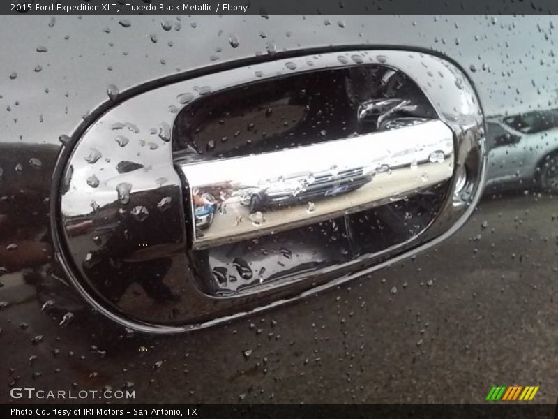Tuxedo Black Metallic / Ebony 2015 Ford Expedition XLT