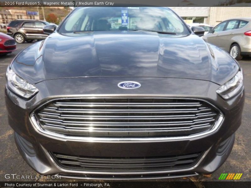 Magnetic Metallic / Medium Earth Gray 2016 Ford Fusion S
