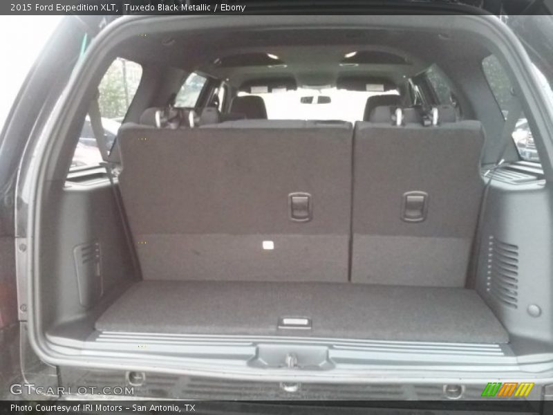 Tuxedo Black Metallic / Ebony 2015 Ford Expedition XLT