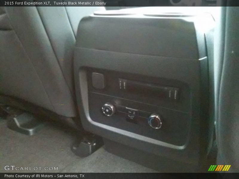Tuxedo Black Metallic / Ebony 2015 Ford Expedition XLT