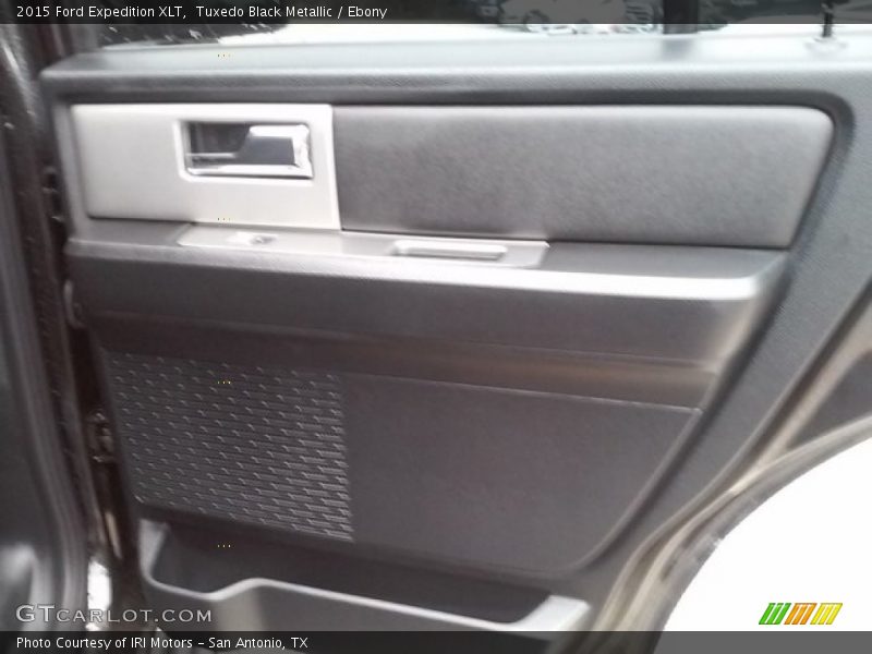 Tuxedo Black Metallic / Ebony 2015 Ford Expedition XLT
