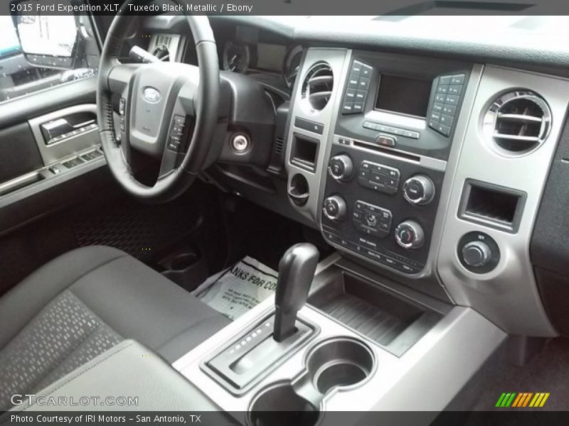 Tuxedo Black Metallic / Ebony 2015 Ford Expedition XLT