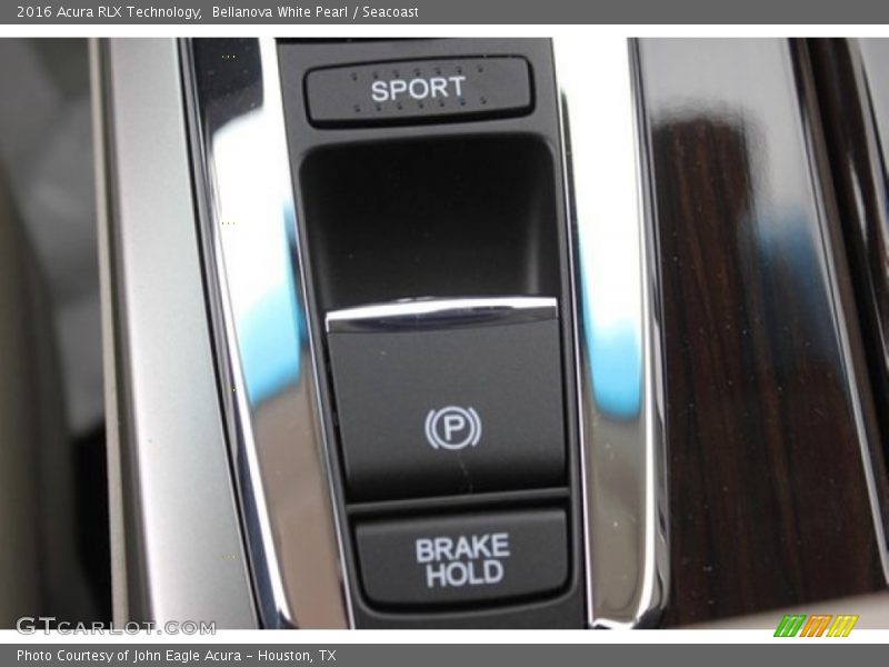 Bellanova White Pearl / Seacoast 2016 Acura RLX Technology