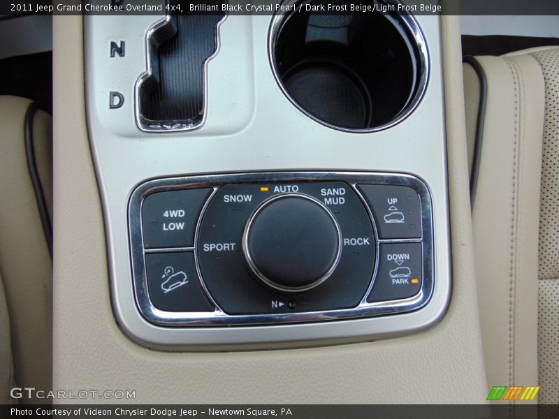 Brilliant Black Crystal Pearl / Dark Frost Beige/Light Frost Beige 2011 Jeep Grand Cherokee Overland 4x4