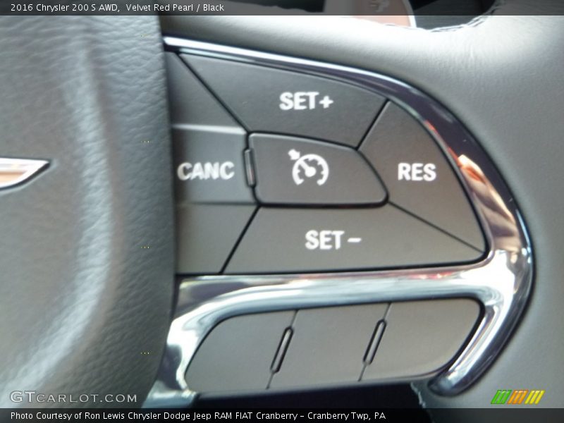 Controls of 2016 200 S AWD