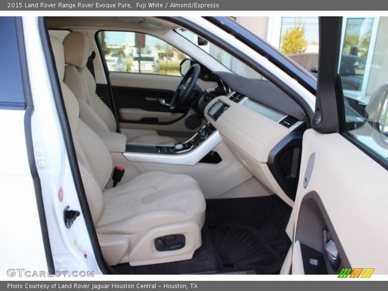 Fuji White / Almond/Espresso 2015 Land Rover Range Rover Evoque Pure