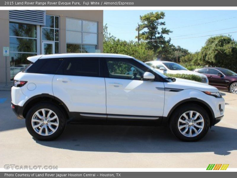 Fuji White / Almond/Espresso 2015 Land Rover Range Rover Evoque Pure