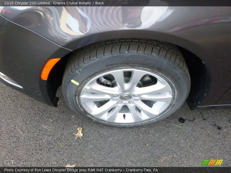 Granite Crystal Metallic / Black 2016 Chrysler 200 Limited