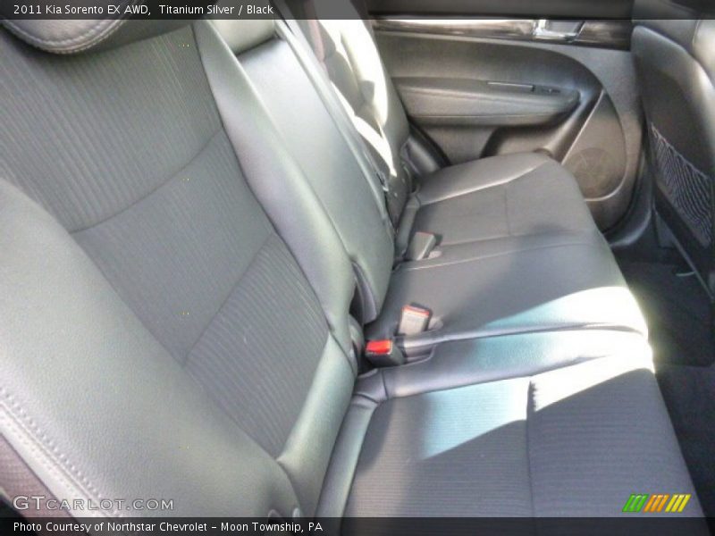 Titanium Silver / Black 2011 Kia Sorento EX AWD