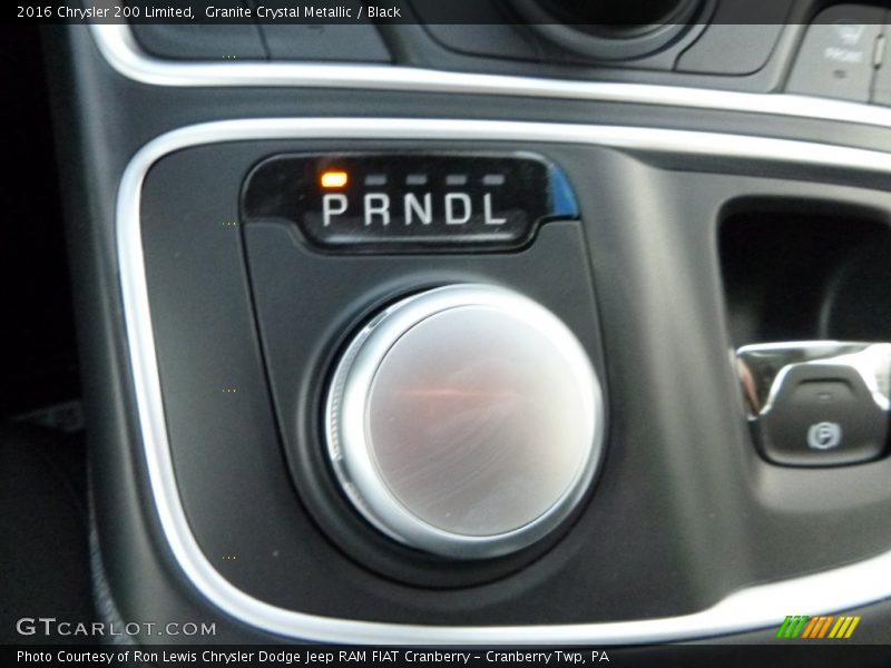 Granite Crystal Metallic / Black 2016 Chrysler 200 Limited