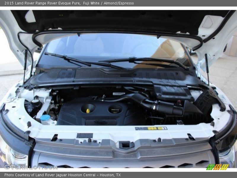 Fuji White / Almond/Espresso 2015 Land Rover Range Rover Evoque Pure