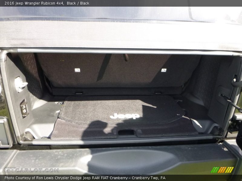 Black / Black 2016 Jeep Wrangler Rubicon 4x4