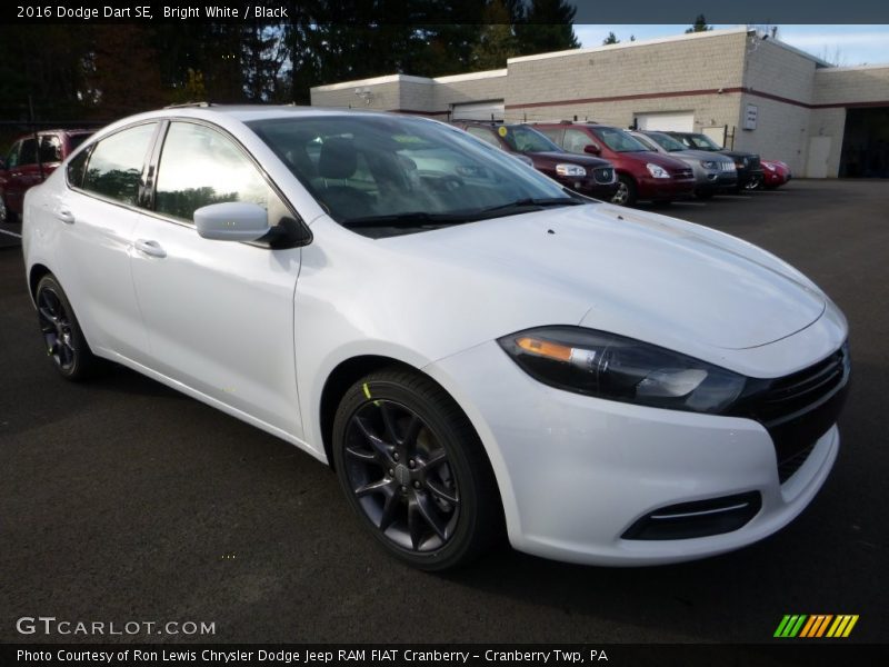 Bright White / Black 2016 Dodge Dart SE