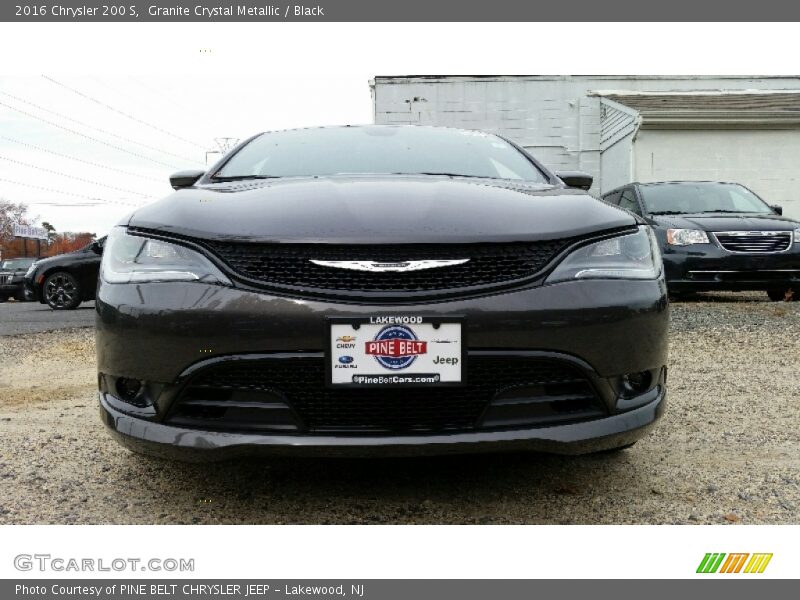 Granite Crystal Metallic / Black 2016 Chrysler 200 S