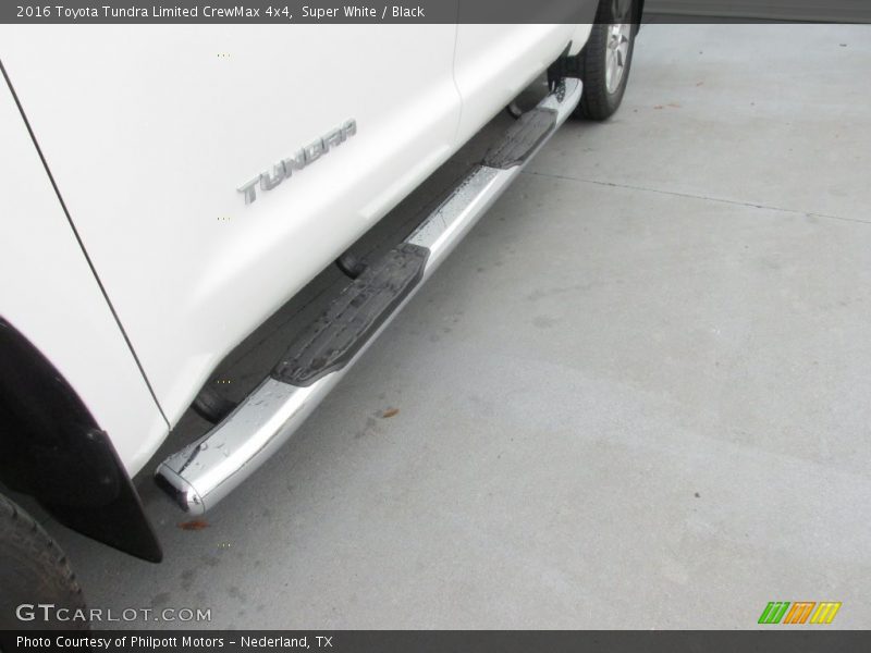 Super White / Black 2016 Toyota Tundra Limited CrewMax 4x4