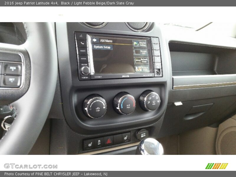 Black / Light Pebble Beige/Dark Slate Gray 2016 Jeep Patriot Latitude 4x4