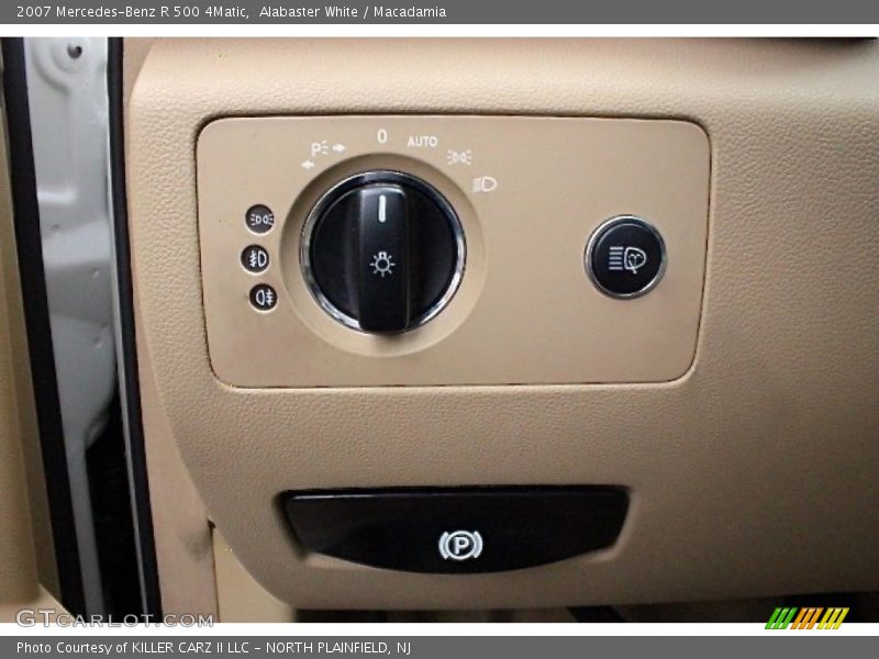 Alabaster White / Macadamia 2007 Mercedes-Benz R 500 4Matic