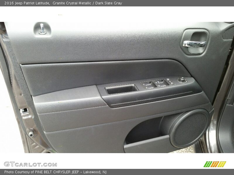 Granite Crystal Metallic / Dark Slate Gray 2016 Jeep Patriot Latitude