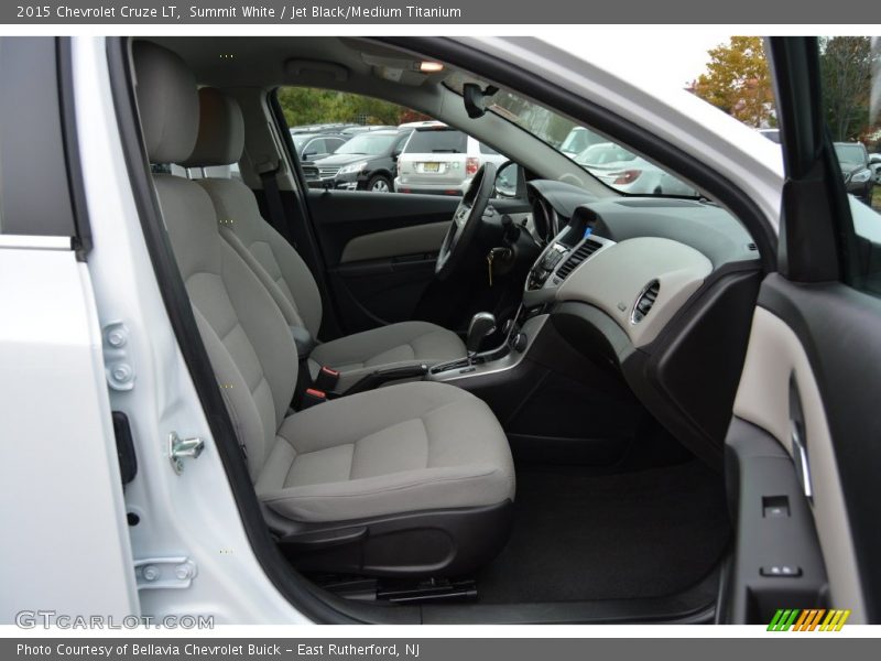 Summit White / Jet Black/Medium Titanium 2015 Chevrolet Cruze LT