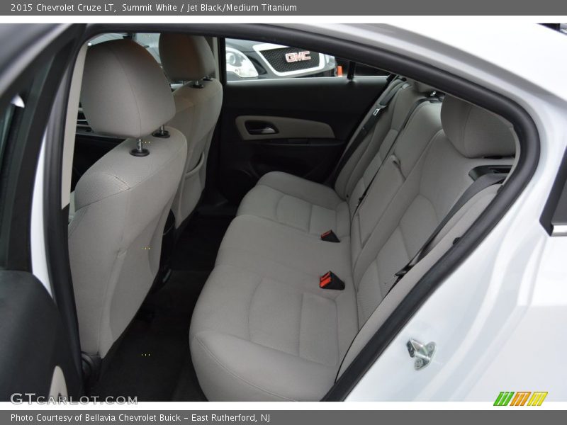 Summit White / Jet Black/Medium Titanium 2015 Chevrolet Cruze LT