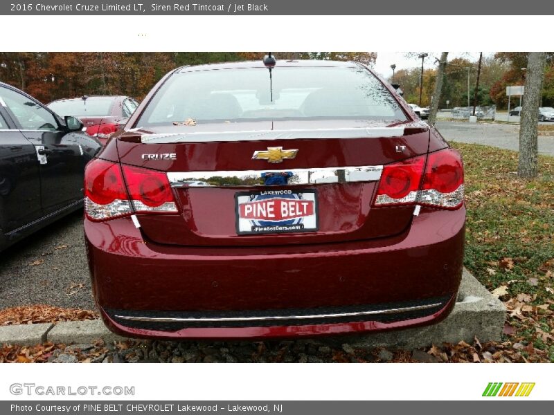Siren Red Tintcoat / Jet Black 2016 Chevrolet Cruze Limited LT