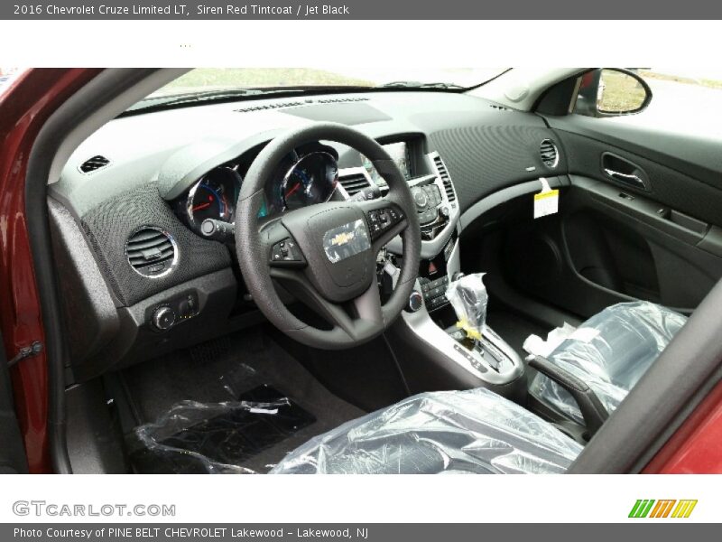 Siren Red Tintcoat / Jet Black 2016 Chevrolet Cruze Limited LT
