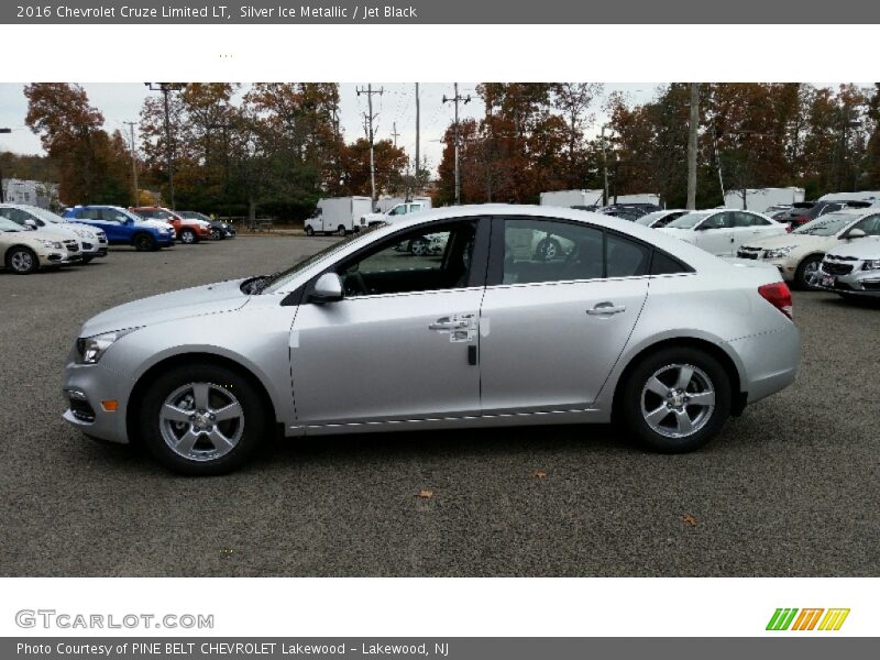 Silver Ice Metallic / Jet Black 2016 Chevrolet Cruze Limited LT